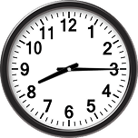 8時15分の時計の画像